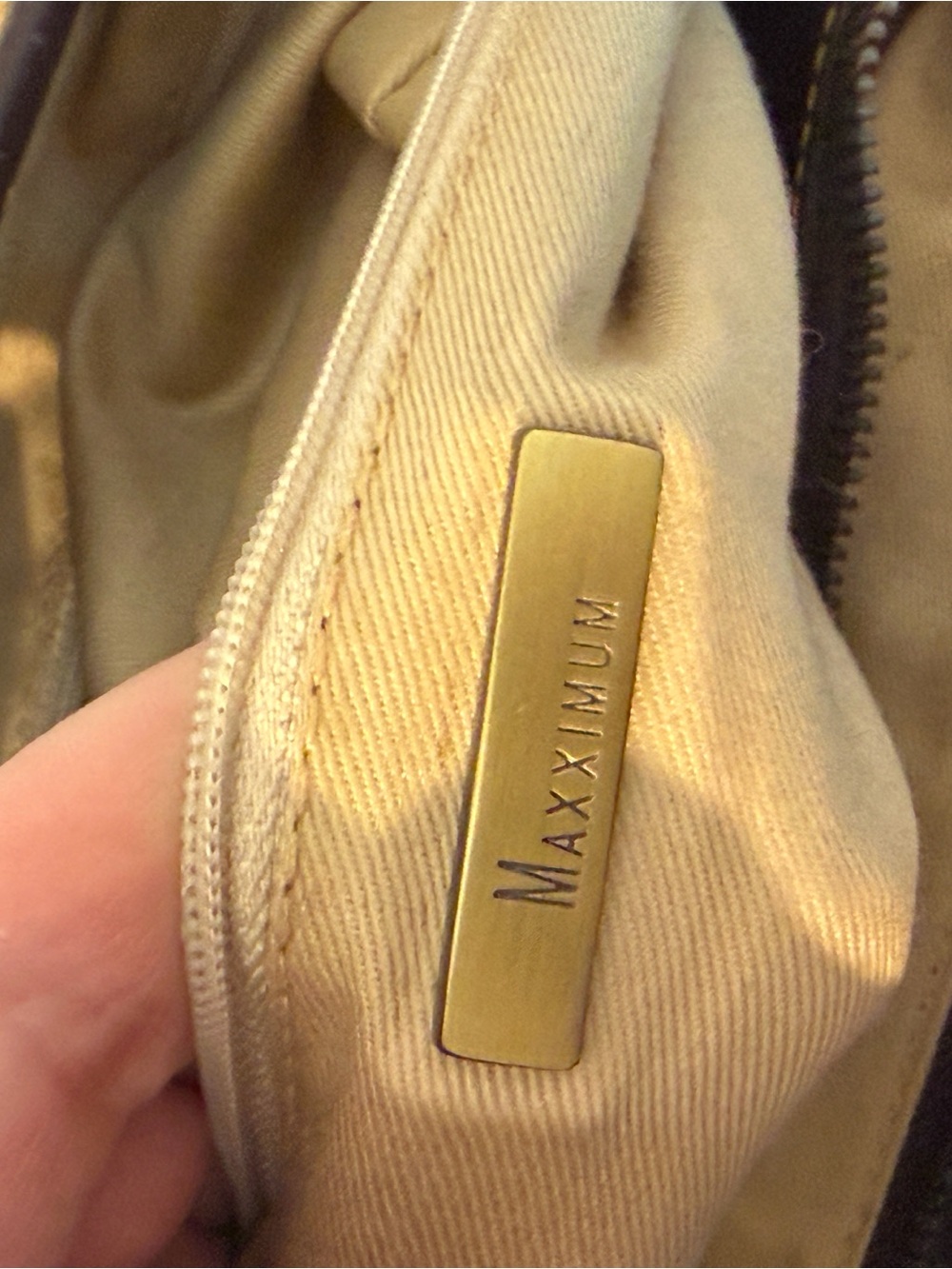 Golden Tan Woven Shoulder Bag with Dark Brown Trim and Ring Hardware - Picture 3 of 5